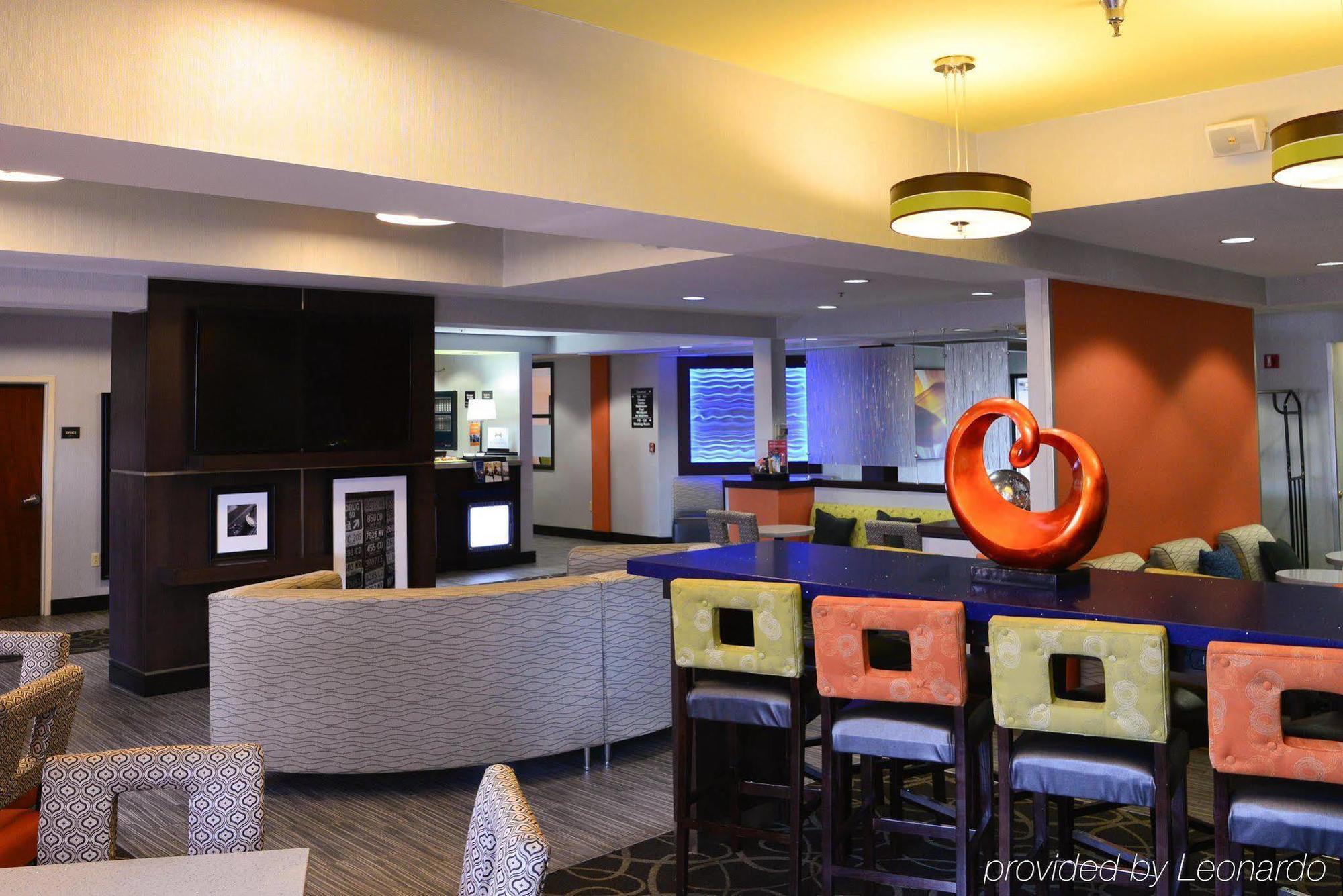 Hampton Inn Springfield Exterior foto