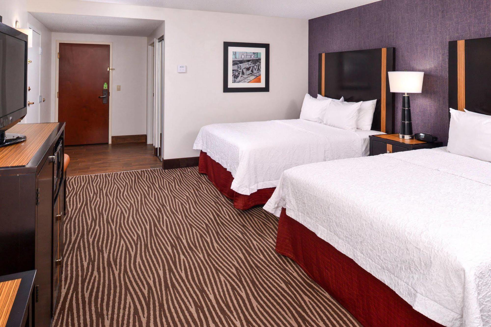 Hampton Inn Springfield Exterior foto